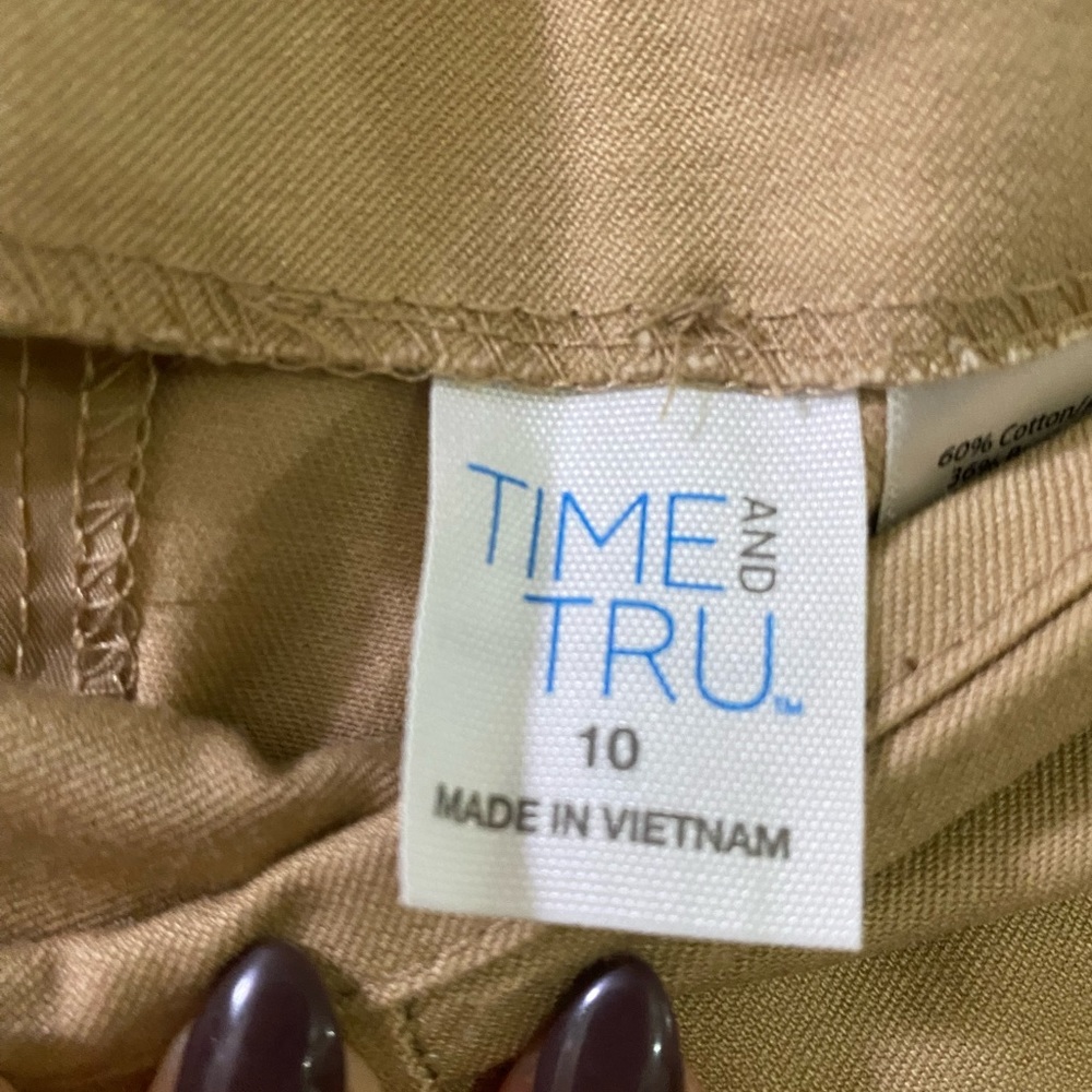 Dress pants - Picture 2 of 3